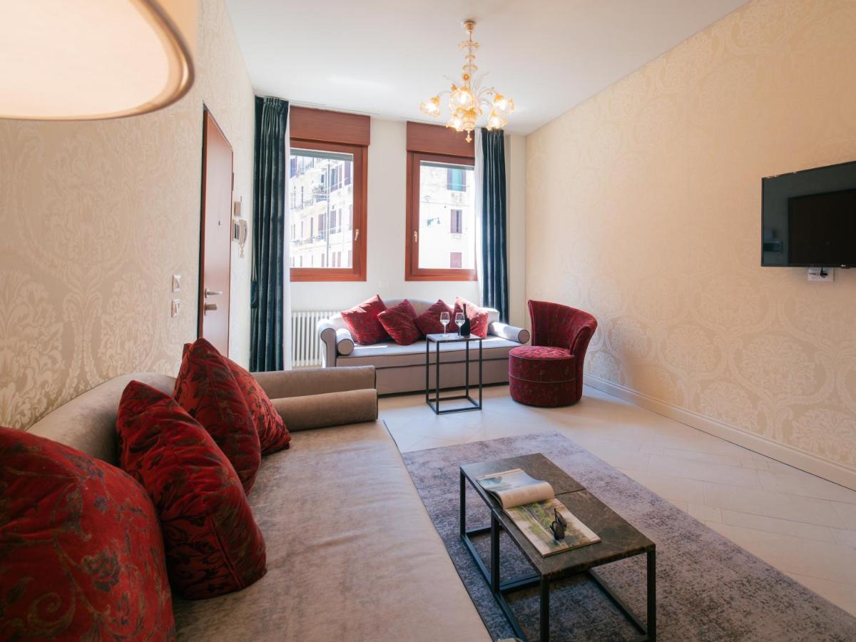One-Bedroom Apartment View,1497401425:JPEG